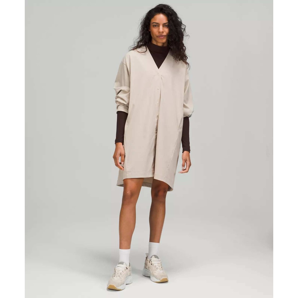 Lululemon Dress Womens 10 Tan Woven Air Relaxed-Fit Above-the-Knee Pocket